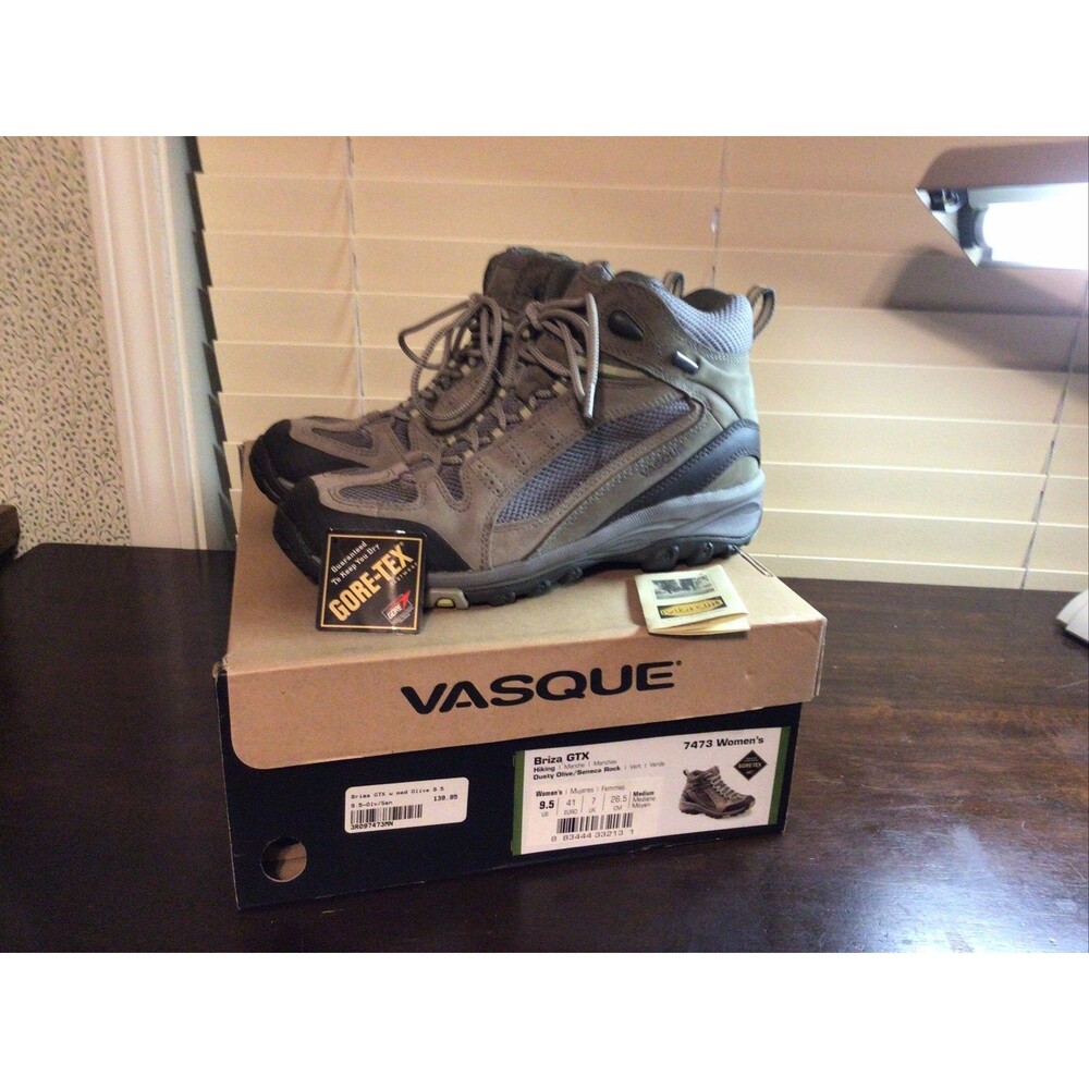 VASQUE Size 9.5 Briza 7473 GTX Olive/Seneca Women's Hiking Boots RETAIL 139.95